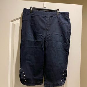 Women’s plus size 1X Capri jeans by Catherine’s brand new still in bag